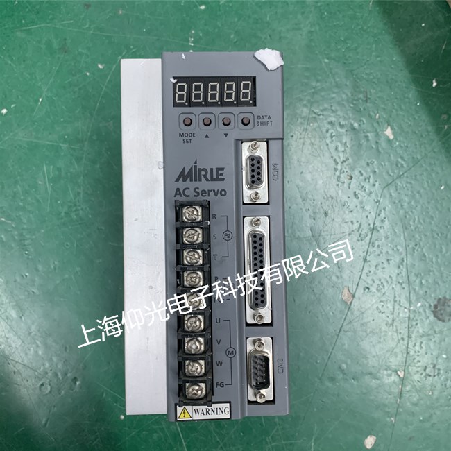 盟立伺服驅(qū)動器維修SDP20上電無顯示故障維修